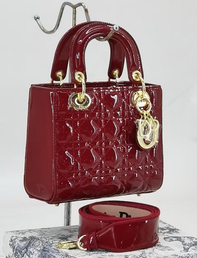 DlOR Handbags 010